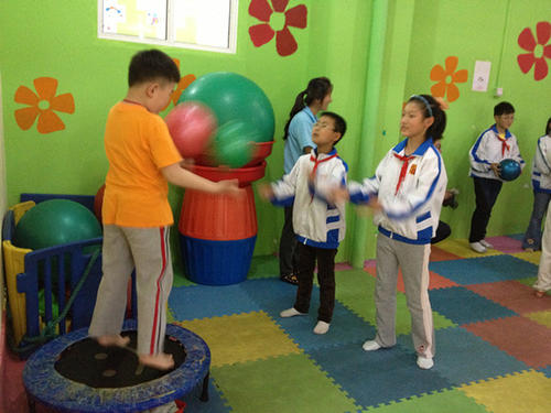 武汉儿童自闭症康复中心说说自闭症儿童不同的心理反应
