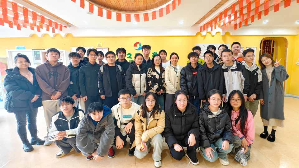 童心无界 善意相连——武汉理工大学志愿者在心之初特教学校开展融合教育活动