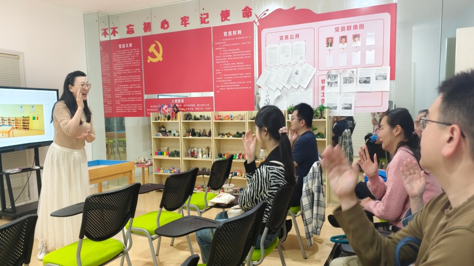 心之初特教学校洪山校区成功举办沙盘游戏专业讲座与陪伴活动
